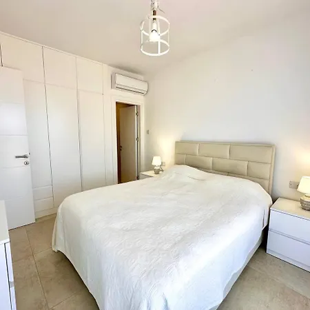 Retreat Site, Block A1, Unit 1 Apartment