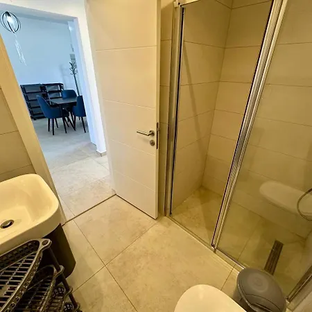 Apartment Retreat Site, Block A1, Unit 1